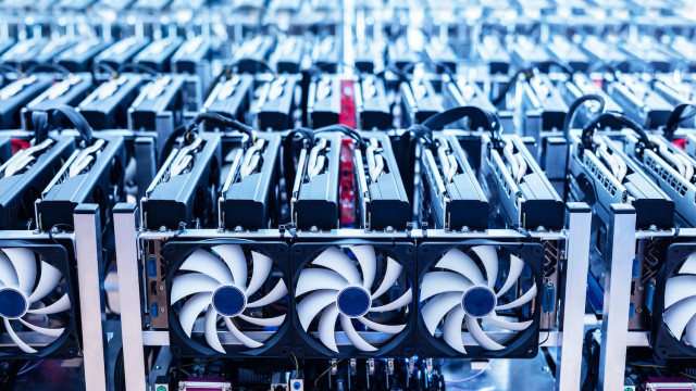 Bitcoin Hashrate klimt naar nieuw hoog naarmate de prijs boven $ 42.000 herstelt