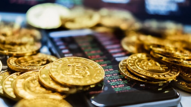 De prijs van Bitcoin in vergelijking met goud is gedaald tot het laagste punt sinds medio 2021, nu Rusland troepen naar Oekraïne stuurt